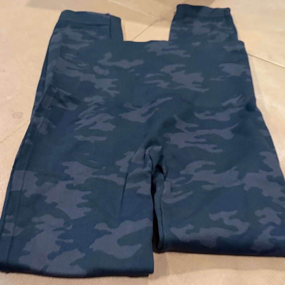 Womens Camouflage Leggings